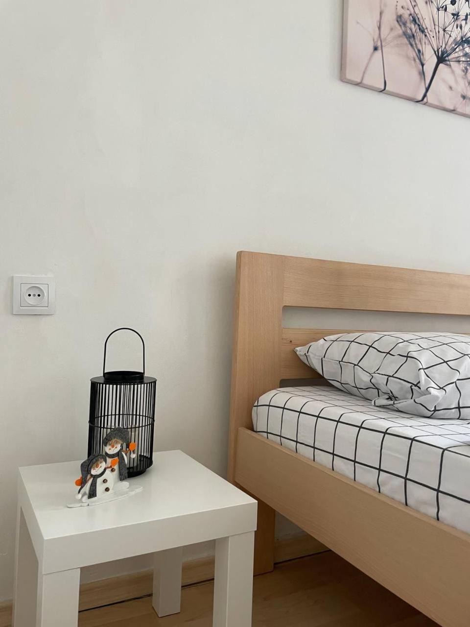 Apartaments Simsim ลวีฟ ภายนอก รูปภาพ